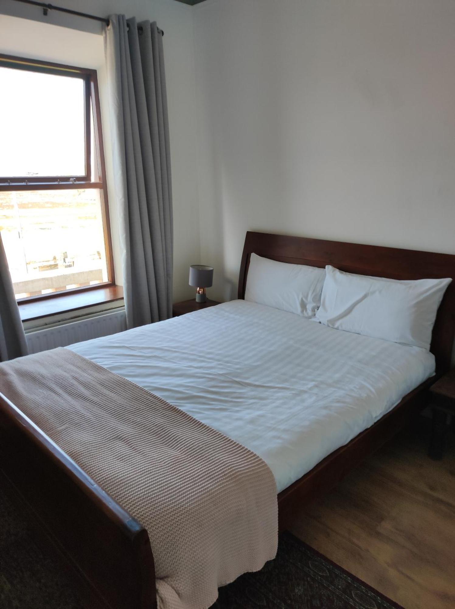 4 Bayview Terrace Hotel Бундоран Екстериор снимка