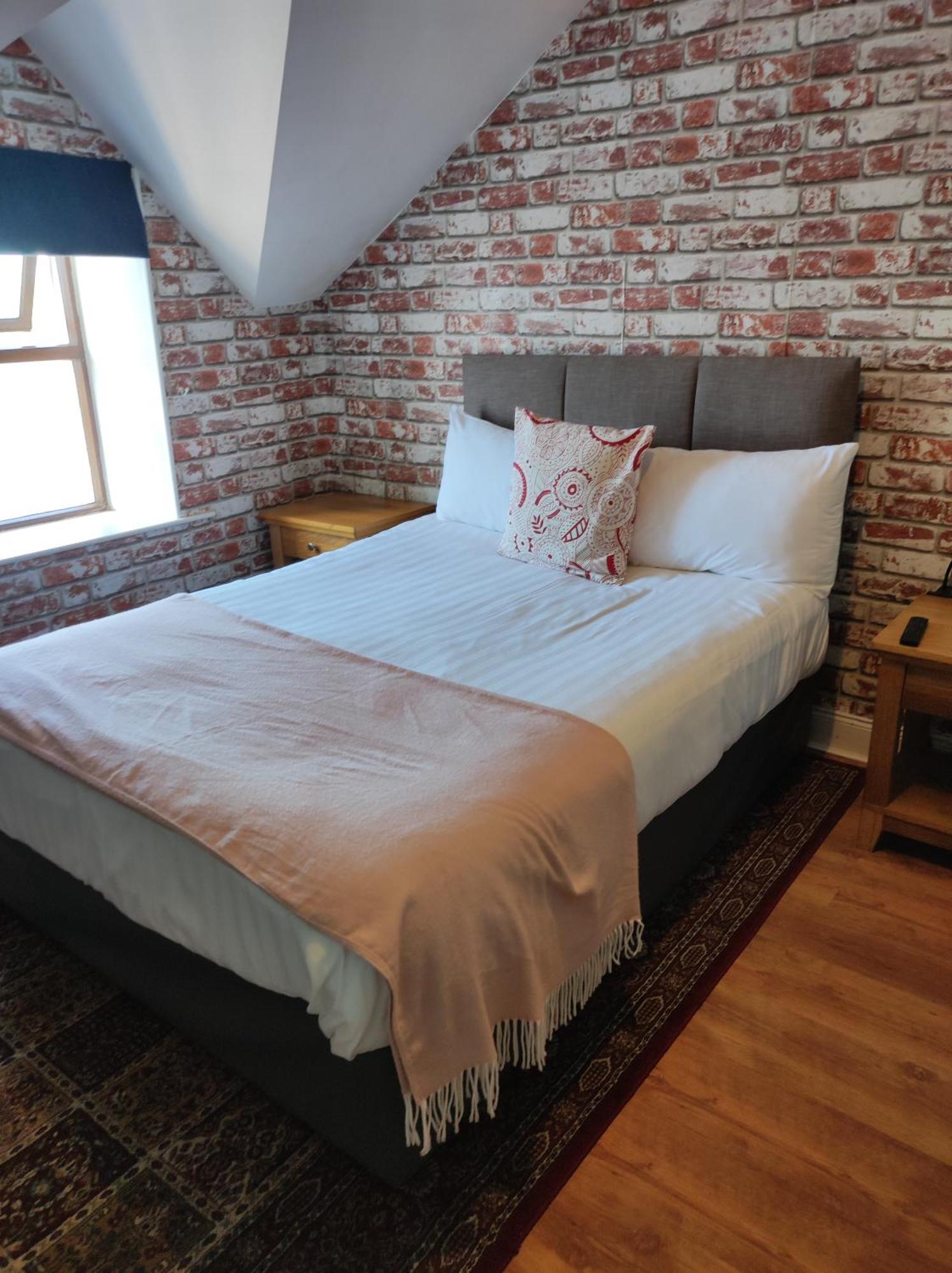 4 Bayview Terrace Hotel Бундоран Екстериор снимка